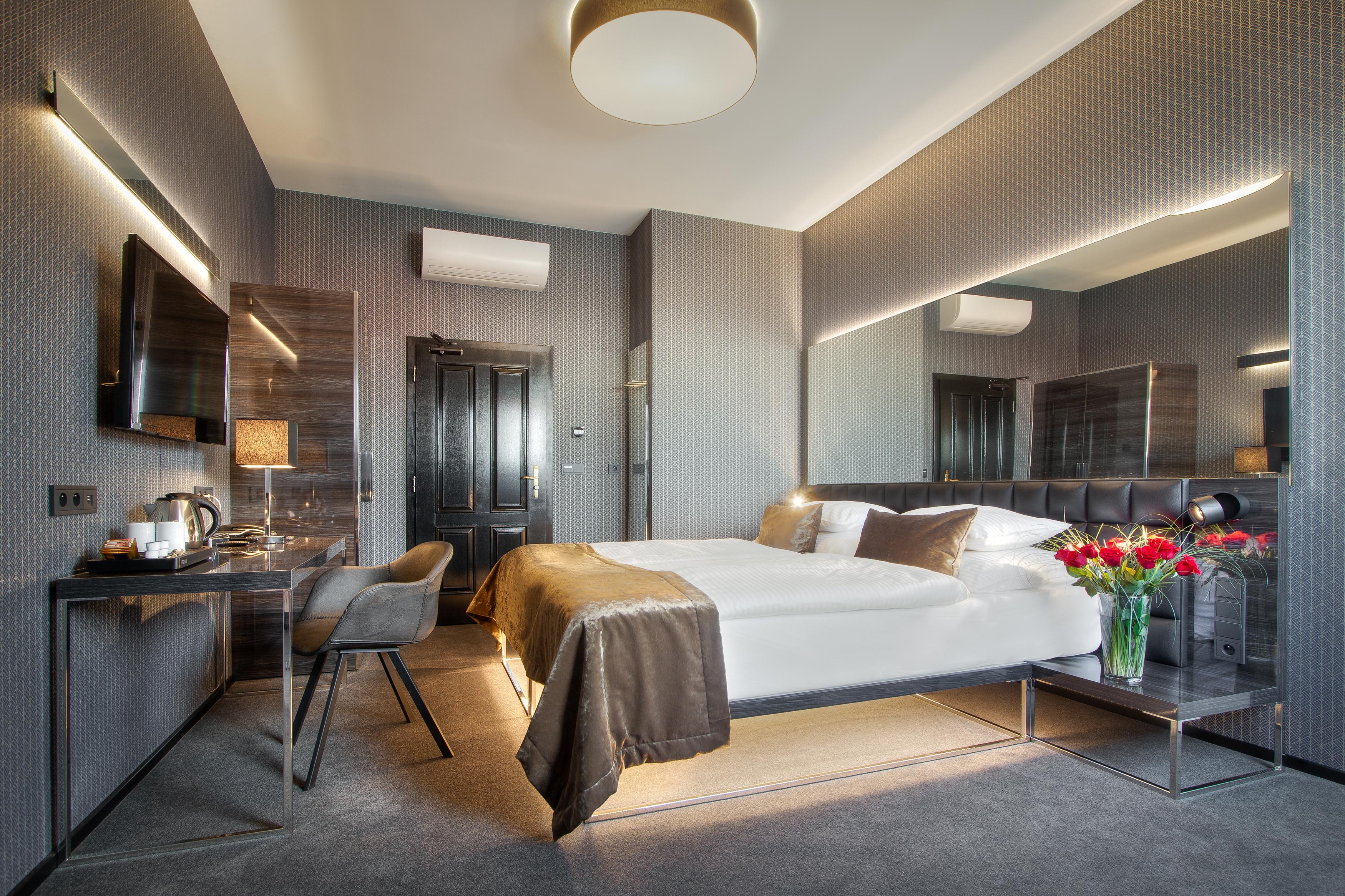 Hotel Mucha Πράγα Εξωτερικό φωτογραφία