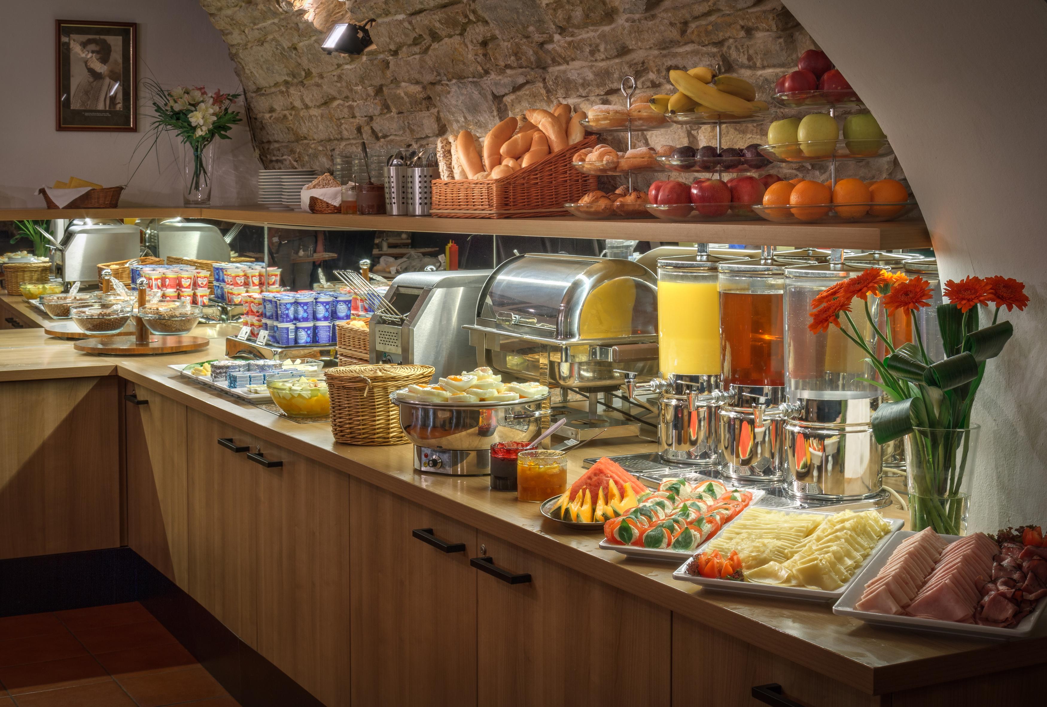 Hotel Mucha Πράγα Εξωτερικό φωτογραφία